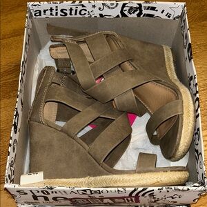 Brash Taupe Wedge Sandals